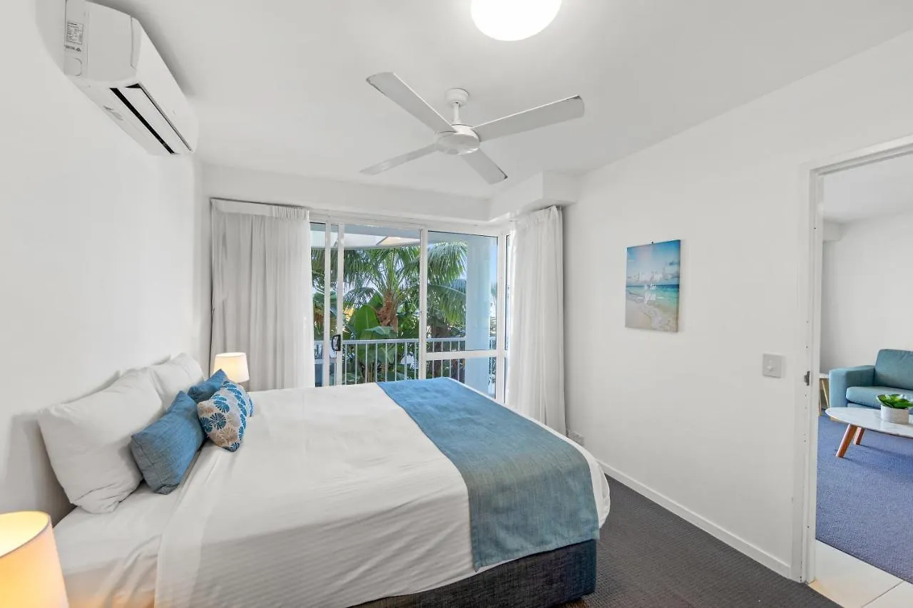 La Mer Sunshine Beachfront Aparthotel