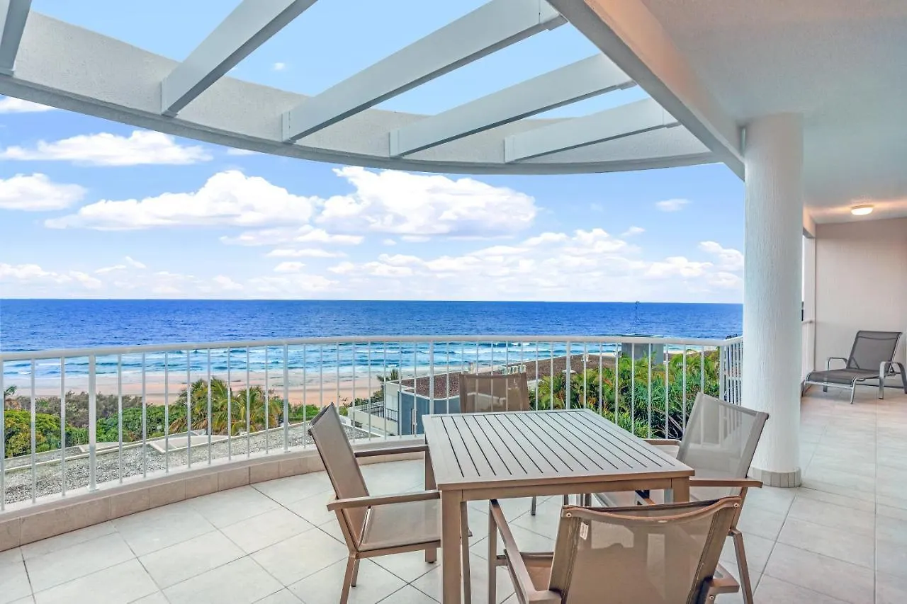 La Mer Sunshine Beachfront 4*,  Australia