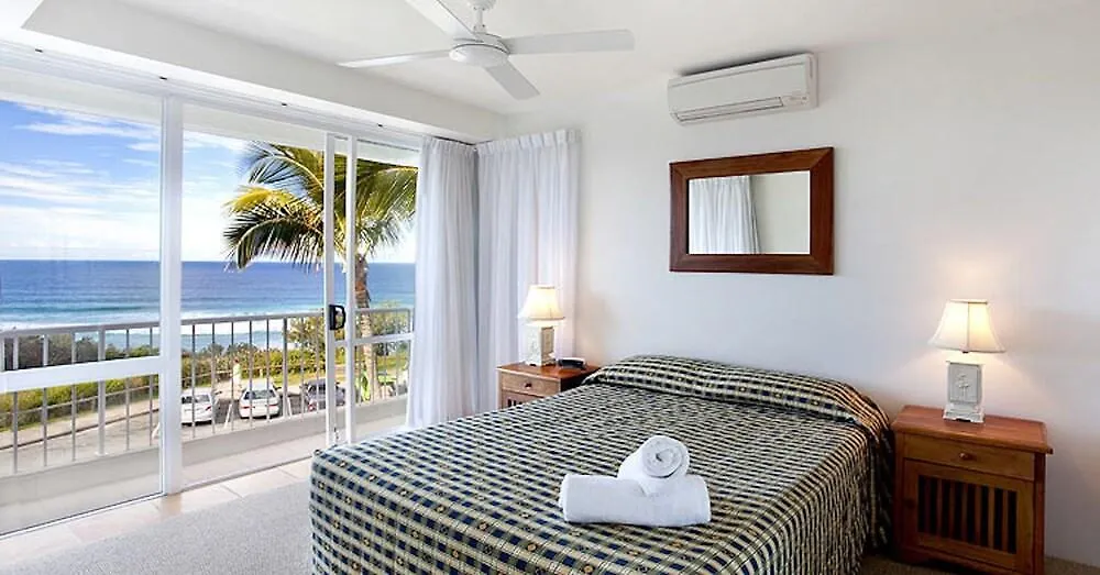 La Mer Sunshine Beachfront Aparthotel