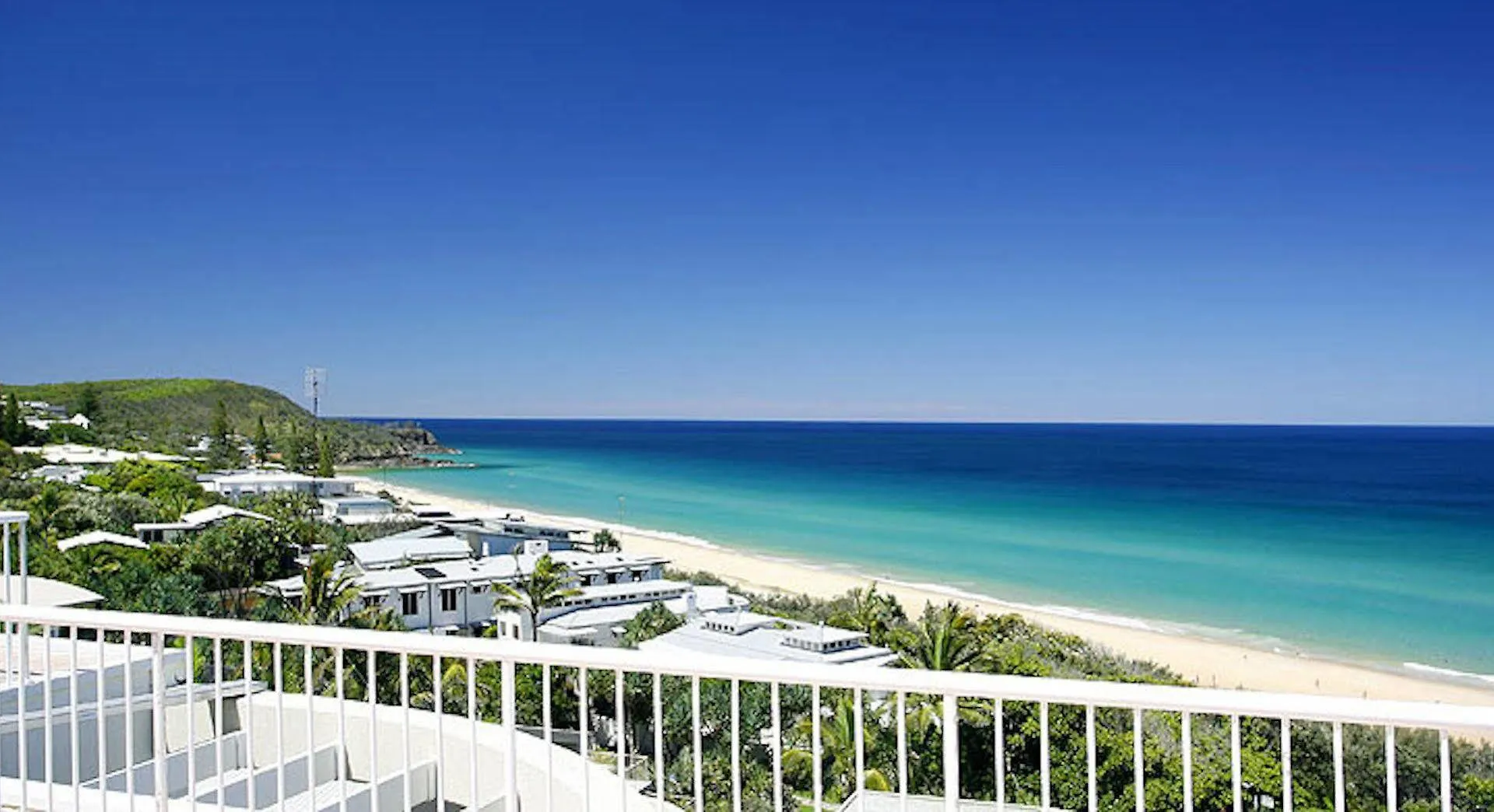**** Aparthotel La Mer Sunshine Beachfront Australia